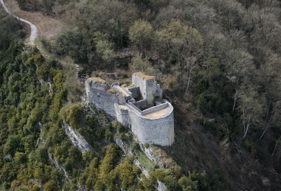 Fortification de Crèvecœur à Bouvignes